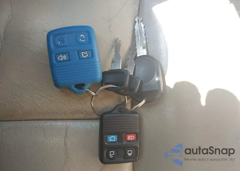 2010 Ford Explorer Eddie Bauer из США, поврежденный, VIN 1FMEU7EE4AUA69917